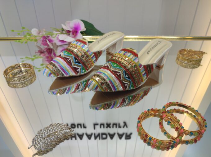MULTI COLOUR HEEL