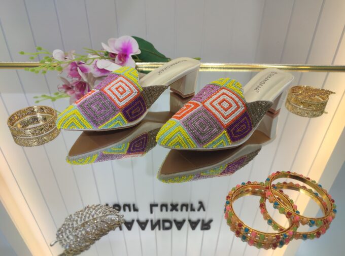 MULTI COLOUR HEEL